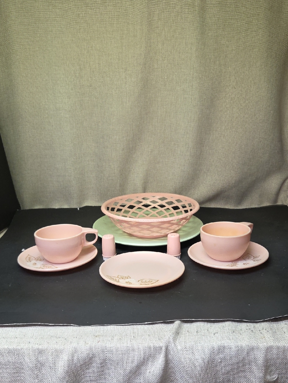 Vintage Melmac Pink‎ Tableware & Kitchen Collectibles